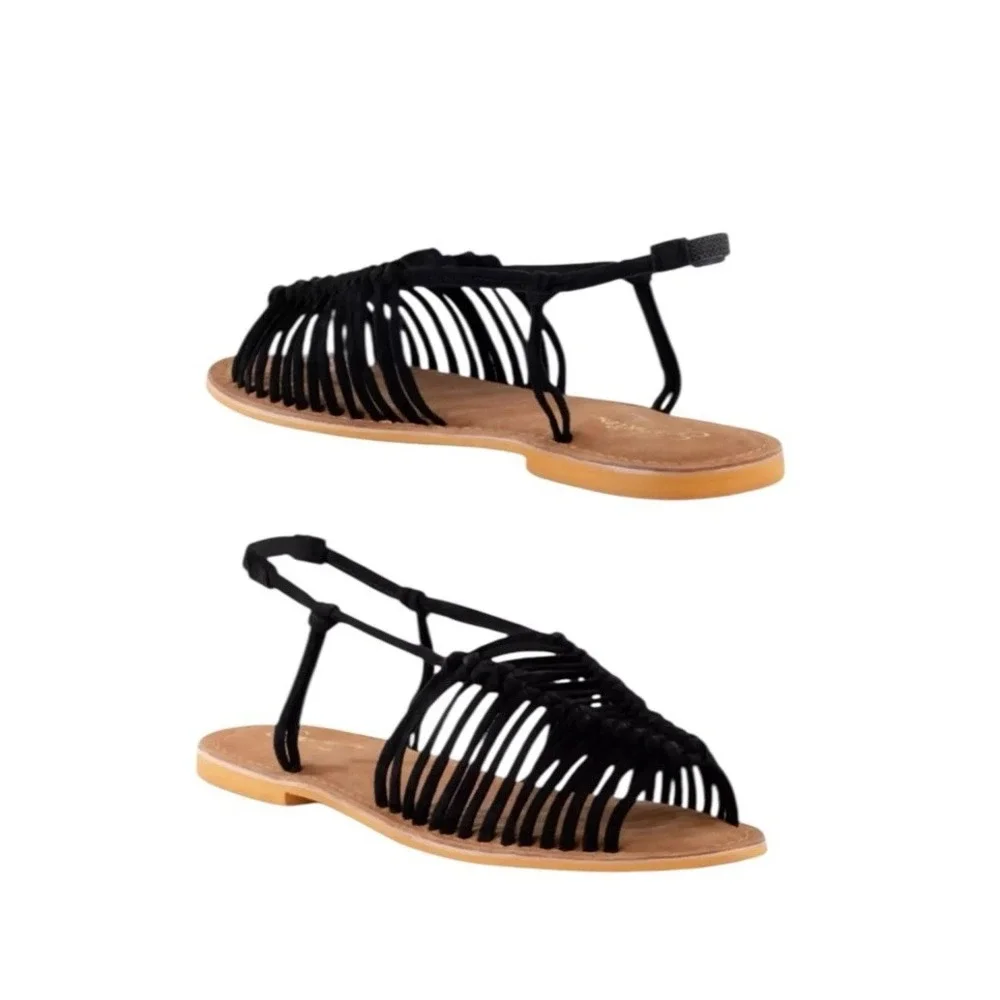 Seychelles women black